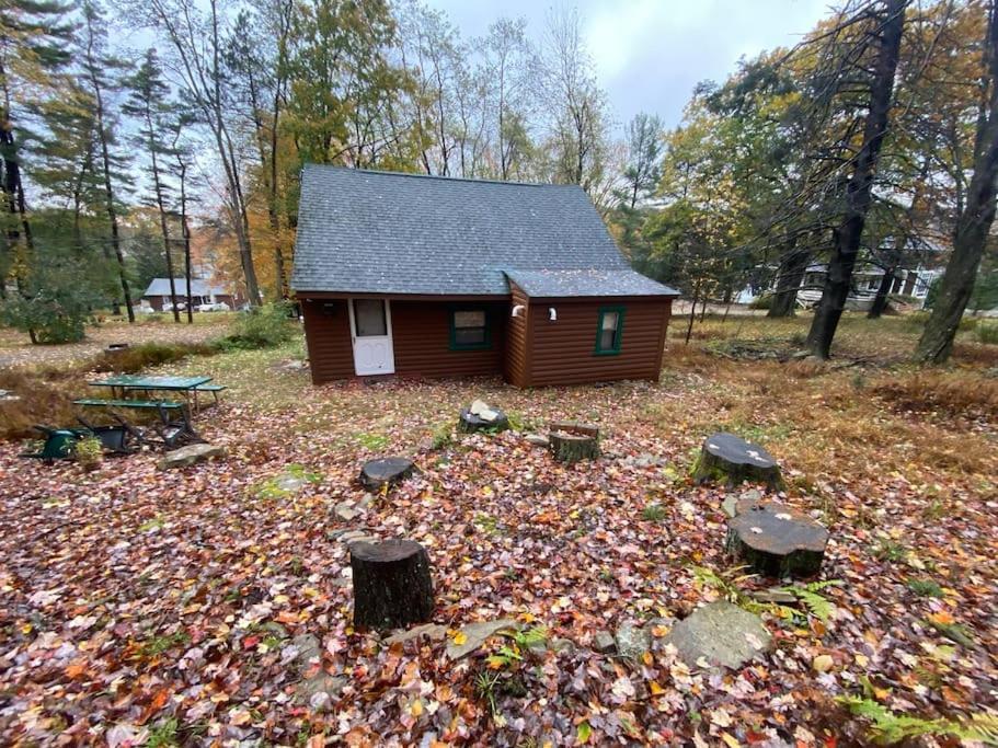 Cubs Den - Hot Tub- Walk To Lake- Fire Pit - Kayaks オークランド エクステリア 写真