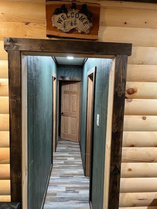 Cubs Den - Hot Tub- Walk To Lake- Fire Pit - Kayaks オークランド エクステリア 写真